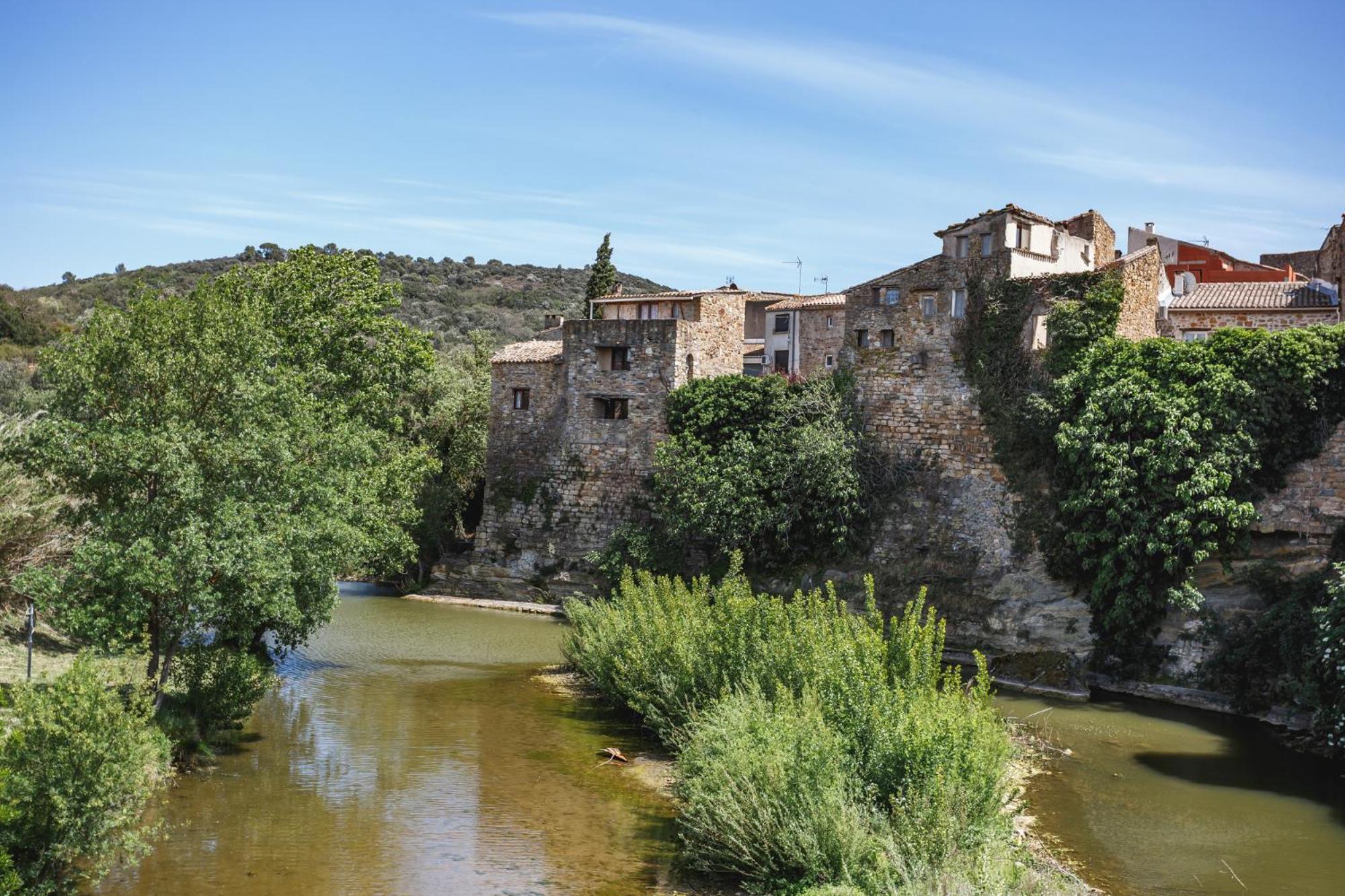 Cosy Apartment In Ancient Gabian With River And Vineyard Views 외부 사진